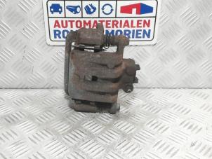 Used Rear brake calliper, right Ssang Yong Rodius 2.0 e-200 Xdi 16V 4WD Price € 45,00 Margin scheme offered by Automaterialen Ronald Morien B.V.