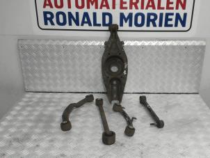 Used Wishbone kit Ssang Yong Rodius 2.0 e-200 Xdi 16V 4WD Price € 75,00 Margin scheme offered by Automaterialen Ronald Morien B.V.