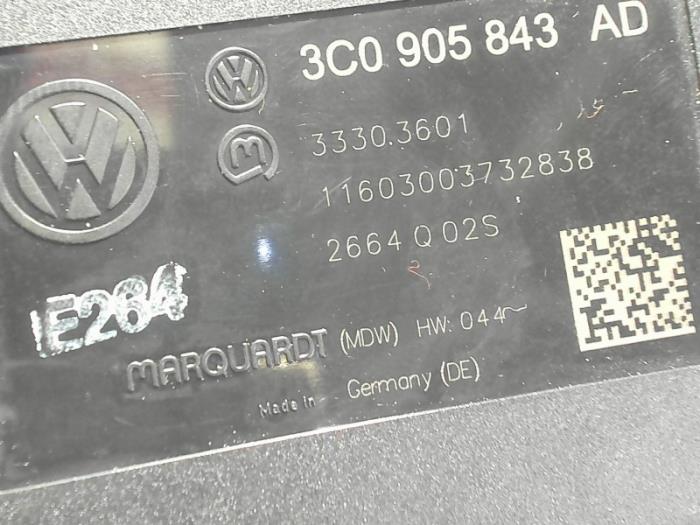 Serrure de contact + clé d'un Volkswagen Passat CC (357) 2.0 TDI 16V 140 2015
