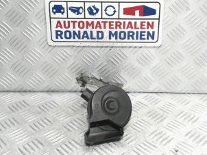 Used Horn Volkswagen Passat CC (357) 2.0 TDI 16V 140 Price € 15,00 Margin scheme offered by Automaterialen Ronald Morien B.V.