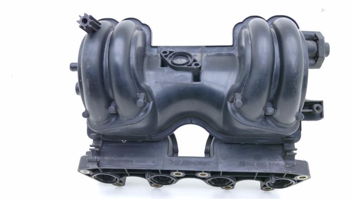 Gebrauchte Ansaugbrugge Volkswagen Polo III Classic (6KV2) 1.4i 16V Preis € 45,00 Margenregelung angeboten von Automaterialen Ronald Morien B.V.