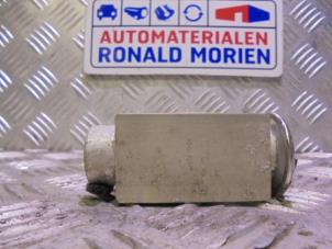 Usados Válvula de expansión aire acondicionado Opel Zafira Precio € 25,00 Norma de margen ofrecido por Automaterialen Ronald Morien B.V.