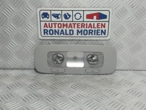 Usagé Eclairage intérieur arrière Skoda Octavia Combi (5EAC) 1.6 TDI GreenTec 16V Prix € 10,00 Règlement à la marge proposé par Automaterialen Ronald Morien B.V.