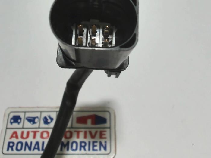 Lambda probe from a Skoda Octavia Combi (5EAC) 1.6 TDI GreenTec 16V 2014