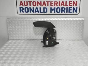 Used Armrest Skoda Octavia Combi (5EAC) 1.6 TDI GreenTec 16V Price € 65,00 Margin scheme offered by Automaterialen Ronald Morien B.V.