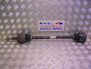 Used Drive shaft, rear right Volkswagen Transporter T5 2.0 BiTDI DRF Price € 99,00 Margin scheme offered by Automaterialen Ronald Morien B.V.