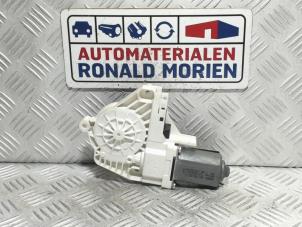 Used Door window motor Audi A4 Avant (B8) 1.8 TFSI 16V Price € 19,00 Margin scheme offered by Automaterialen Ronald Morien B.V.