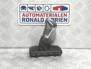 Used Gear stick cover Audi Q5 (8RB) 2.0 TFSI 16V Hybrid Quattro Price € 34,99 Inclusive VAT offered by Automaterialen Ronald Morien B.V.