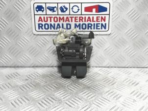 Used Tailgate lock mechanism Audi A4 Avant (B8) 1.8 TFSI 16V Price € 14,99 Inclusive VAT offered by Automaterialen Ronald Morien B.V.