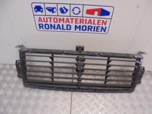 Used Grille Audi Q7 (4MB/4MG) 3.0 45 TFSI V6 24V Price € 85,00 Inclusive VAT offered by Automaterialen Ronald Morien B.V.