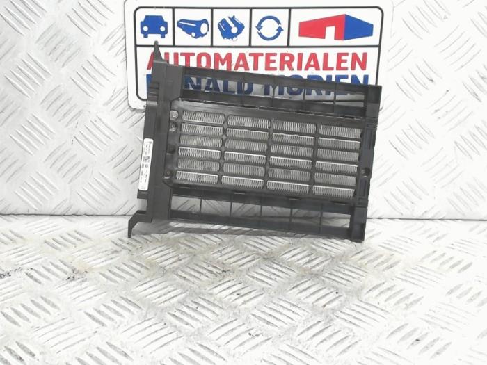 Używane Element grzewczy Volkswagen Jetta IV (162/16A) 1.4 TSI Hybrid 16V Cena € 35,00 Procedura marży oferowane przez Automaterialen Ronald Morien B.V.