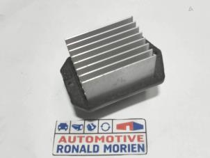Used Heater resistor Landrover Range Rover Sport (LS) 3.0 S TDV6 Price € 19,00 Margin scheme offered by Automaterialen Ronald Morien B.V.