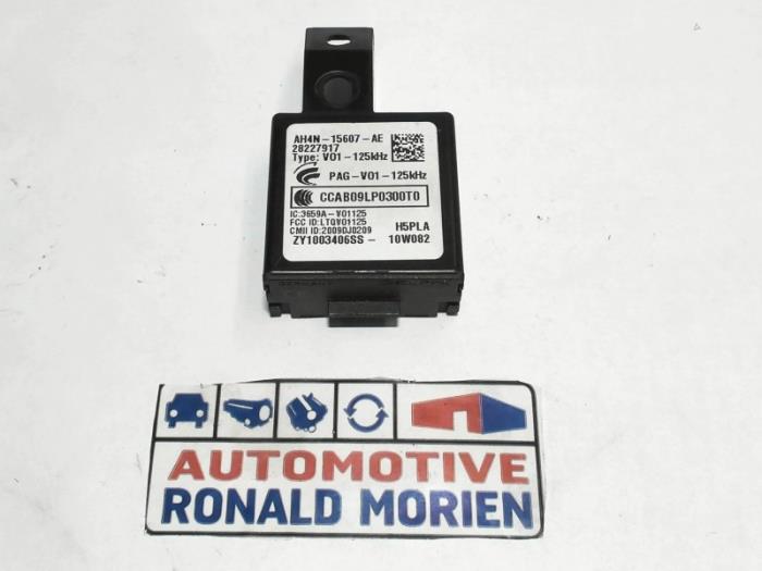 Używane Modul immobilizera Landrover Range Rover Sport (LS) 3.0 S TDV6 Cena € 15,00 Procedura marży oferowane przez Automaterialen Ronald Morien B.V.