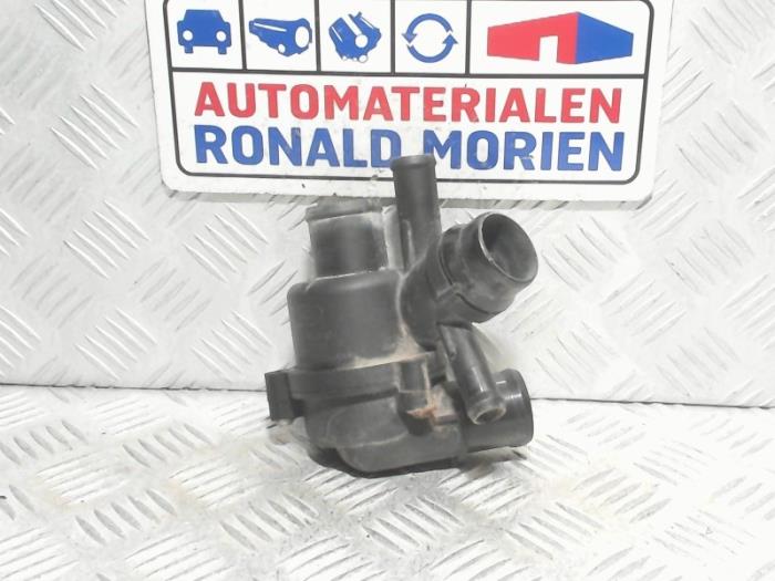 Thermostat housing Landrover Range Rover Sport 3.0 S TDV6 AH228575AE