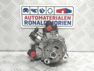 Used Mechanical fuel pump Landrover Range Rover Sport (LS) 3.0 S TDV6 Price € 295,00 Margin scheme offered by Automaterialen Ronald Morien B.V.