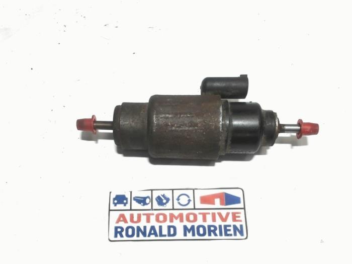 Gebrauchte Kraftstoffpumpe Elektrisch Landrover Range Rover Sport (LS) 3.0 S TDV6 Preis € 25,00 Margenregelung angeboten von Automaterialen Ronald Morien B.V.