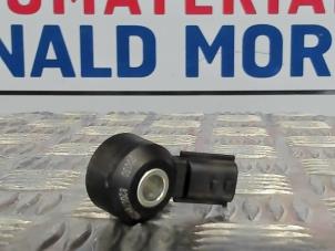 Klopfsensor van een Renault Megane IV (RFBB) 1.2 Energy TCE 130 2020