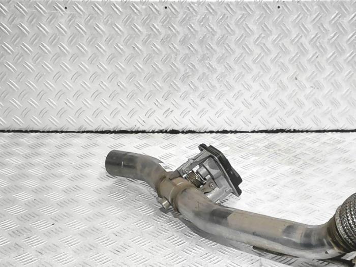 Exhaust front section from a Volkswagen Golf VII (AUA) 1.6 TDI BlueMotion 16V 2016