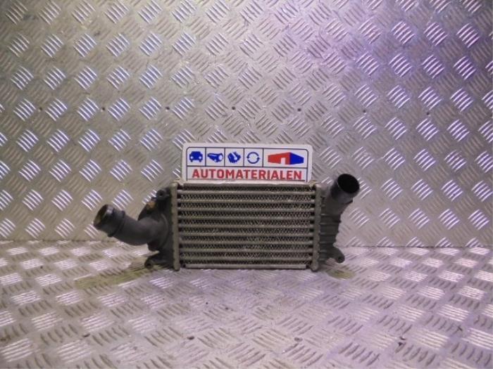 Usados Intercooler Volkswagen Lupo (6X1) 1.2 TDI 3L Precio € 75,00 Norma de margen ofrecido por Automaterialen Ronald Morien B.V.