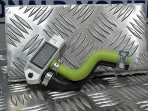 Nuevos Sensor de presión de combustible Mercedes Vito Mixto (447.7) 1.7 110 CDI 16V Precio € 34,99 IVA incluido ofrecido por Automaterialen Ronald Morien B.V.