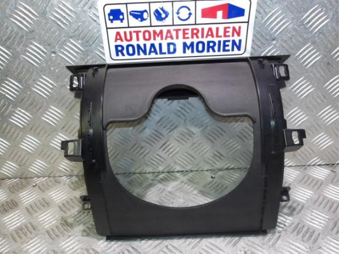 Usagé Divers Landrover Range Rover Sport (LS) 3.0 S TDV6 Prix € 30,00 Règlement à la marge proposé par Automaterialen Ronald Morien B.V.