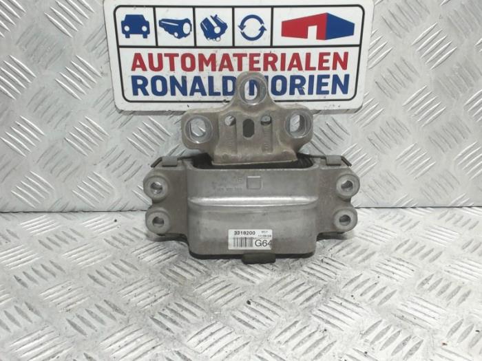 Usagé Support moteur Volkswagen Golf V Variant (1K5) 2.0 TDI DRF 16V Prix € 20,00 Prix TTC proposé par Automaterialen Ronald Morien B.V.