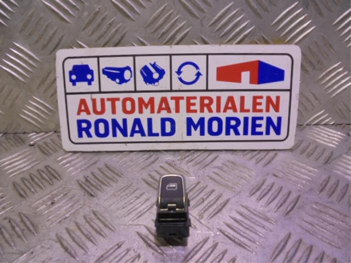 Usados Interruptor de ventanilla eléctrica Audi A3 Sportback (8VA/8VF) 1.4 TFSI 16V e-tron Precio € 9,95 Norma de margen ofrecido por Automaterialen Ronald Morien B.V.