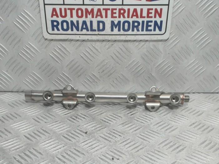 Neue Kraftstoffverteiler Volkswagen Golf VII (AUA) 1.4 GTE 16V Preis € 75,00 Mit Mehrwertsteuer angeboten von Automaterialen Ronald Morien B.V.