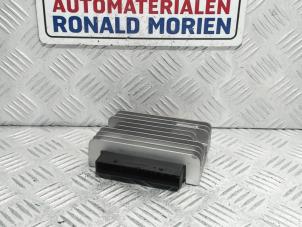 Usagé Amplificateur radio Mercedes C Estate (S205) C-43 AMG 3.0 V6 24V Turbo 4-Matic Prix € 75,00 Règlement à la marge proposé par Automaterialen Ronald Morien B.V.