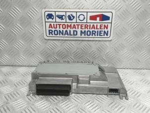 Usagé Amplificateur radio Audi E-tron Sportback (GEA) 55 Prix € 345,00 Prix TTC proposé par Automaterialen Ronald Morien B.V.