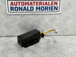 Usagé Airbag commutateur Peugeot iOn iOn Prix € 49,00 Règlement à la marge proposé par Automaterialen Ronald Morien B.V.