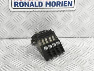 Usados Caja de fusibles Peugeot iOn iOn Precio € 19,00 Norma de margen ofrecido por Automaterialen Ronald Morien B.V.