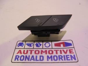 Used Central locking switch Volkswagen Polo VI (AW1) 1.0 12V BlueMotion Technology Price € 15,00 Margin scheme offered by Automaterialen Ronald Morien B.V.
