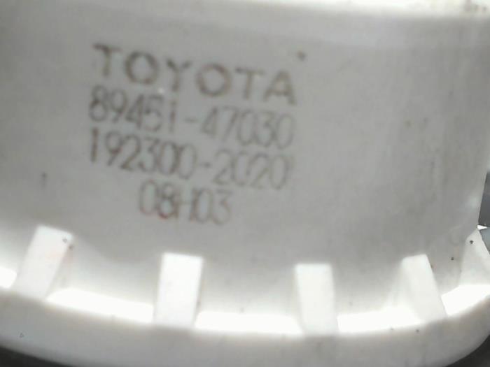 Dzwignia zmiany biegów z Toyota Prius (NHW20) 1.5 16V 2006