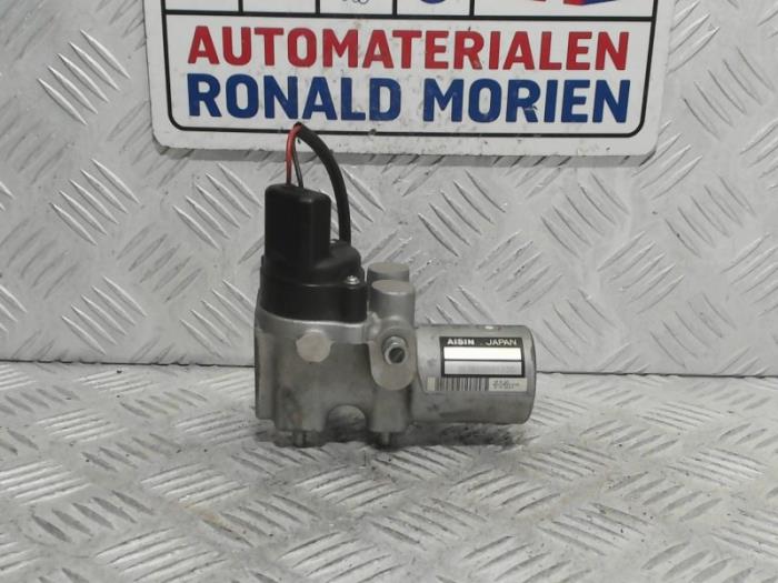 Gebrauchte Sonstige Toyota Prius (NHW20) 1.5 16V Preis € 39,00 Margenregelung angeboten von Automaterialen Ronald Morien B.V.