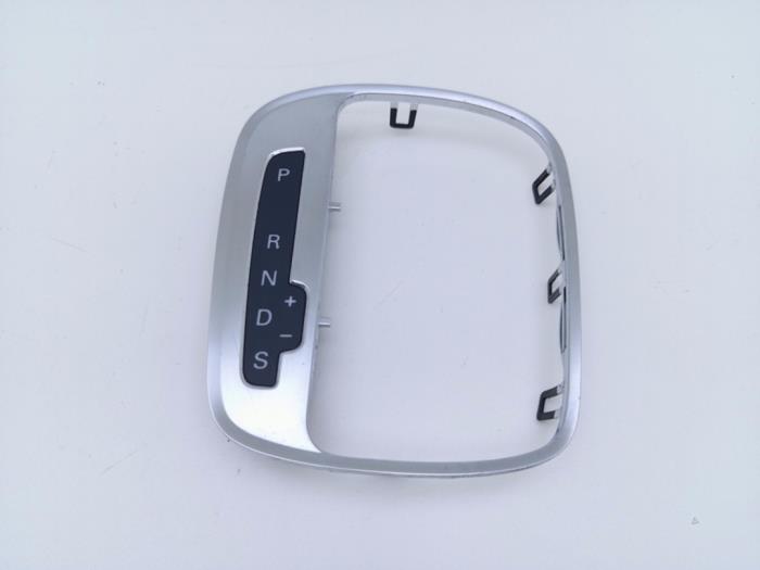 Begagnade Innerdisplay Audi A3 Sportback (8PA) 2.0 TDI 16V Pris € 29,00 Marginaltabell erbjuds av Automaterialen Ronald Morien B.V.