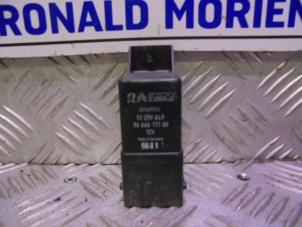 Used Glow plug relay Volvo V50 (MW) 1.6 D2 16V Price € 25,00 Margin scheme offered by Automaterialen Ronald Morien B.V.