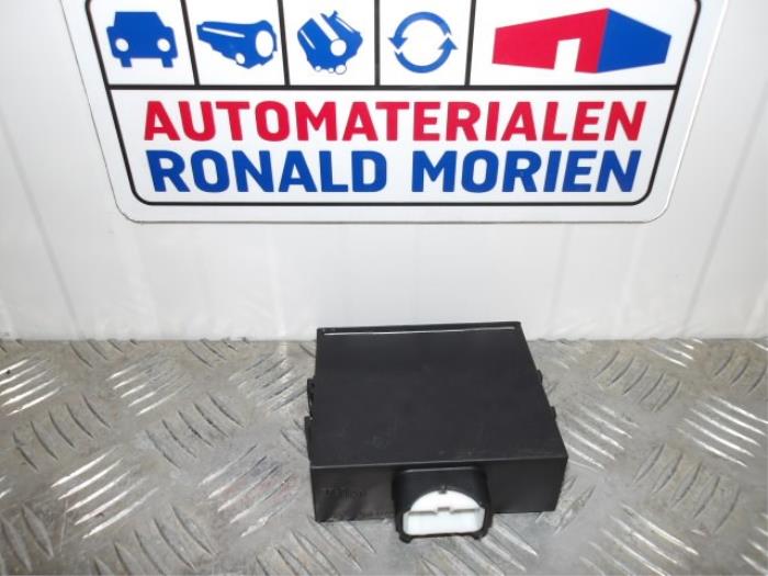 Używane Modul Comfort Toyota Aygo (B10) 1.0 12V VVT-i Cena € 25,00 Procedura marży oferowane przez Automaterialen Ronald Morien B.V.