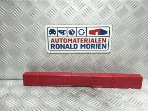 Używane Trójkat ostrzegawczy BMW 1 serie (F20) 118i 1.5 TwinPower 12V Van Cena € 9,99 Z VAT oferowane przez Automaterialen Ronald Morien B.V.