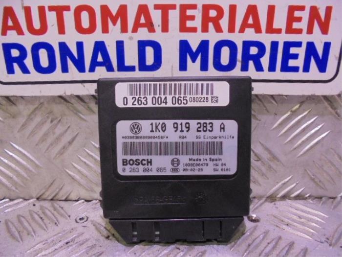 Usagé Ordinateur divers Volkswagen Golf V (1K1) 1.4 GT 16V Prix € 15,00 Règlement à la marge proposé par Automaterialen Ronald Morien B.V.