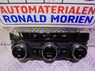 Used Air conditioning control panel Skoda Octavia (5EAA) 1.6 TDI 16V Price € 115,00 Inclusive VAT offered by Automaterialen Ronald Morien B.V.