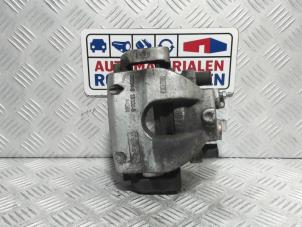Used Front brake calliper, right Ford Focus 4 1.5 EcoBlue 120 Price € 60,00 Inclusive VAT offered by Automaterialen Ronald Morien B.V.