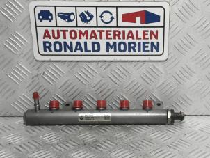 Usados Distribuidor de combustible Renault Trafic Precio € 75,00 Norma de margen ofrecido por Automaterialen Ronald Morien B.V.