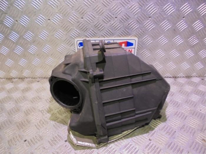 Begagnade Luftfilter Volkswagen Phaeton (3D) 3.2 V6 30V 4Motion Pris € 45,00 Marginaltabell erbjuds av Automaterialen Ronald Morien B.V.