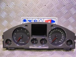 Used Instrument panel Volkswagen Phaeton (3D) 3.2 V6 30V 4Motion Price € 95,00 Margin scheme offered by Automaterialen Ronald Morien B.V.