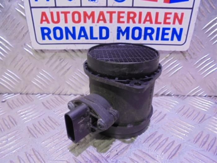 Begagnade Luftflödesmätare Volkswagen Phaeton (3D) 3.2 V6 30V 4Motion Pris € 45,00 Marginaltabell erbjuds av Automaterialen Ronald Morien B.V.