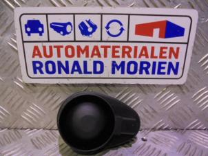 Used Alarm siren Volkswagen Phaeton (3D) 3.2 V6 30V 4Motion Price € 19,00 Margin scheme offered by Automaterialen Ronald Morien B.V.