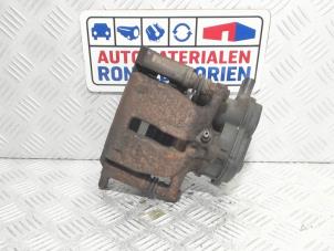 Used Rear brake calliper, right Audi A5 Cabrio (8F7) 2.0 TDI 16V Price € 75,00 Margin scheme offered by Automaterialen Ronald Morien B.V.