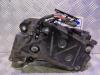 Air pump (suspension) from a Volkswagen Phaeton (3D) 3.2 V6 30V 4Motion 2004