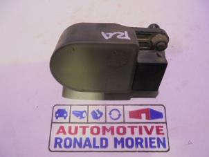Used Anti-roll control sensor Volkswagen Phaeton (3D) 3.2 V6 30V 4Motion Price € 25,00 Margin scheme offered by Automaterialen Ronald Morien B.V.